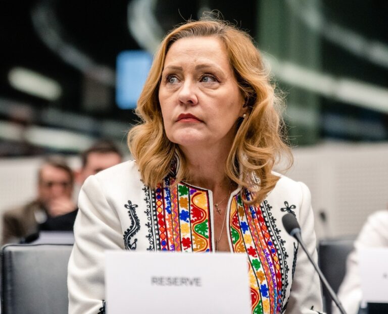 Lasconi, „amenințări de la cel mai înalt nivel”! „Sunt filată de foarte mulți”