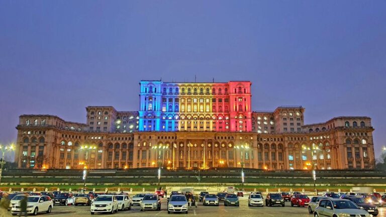 Deputații și senatorii pot depune amendamente la proiectul de buget până la ora 13:00